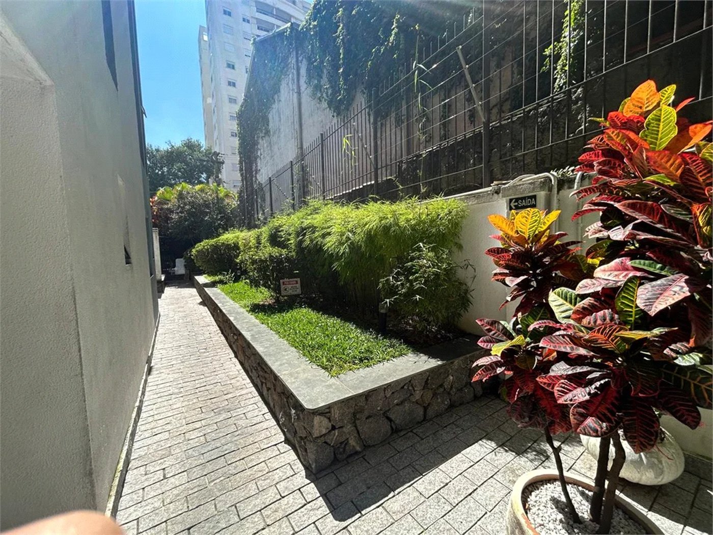 Apartamento para alugar com 3 quartos, sendo 1 suíte, em Pinheiros, São Paulo, SP