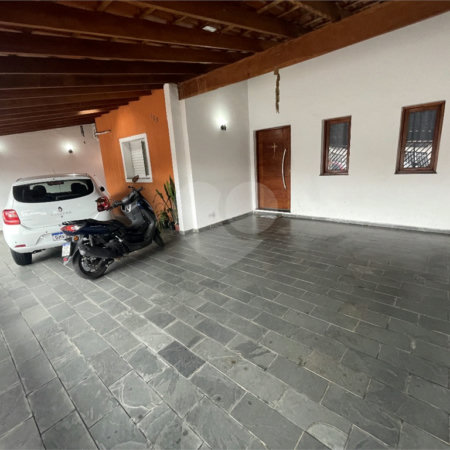 Casa à venda com 2 quartos, sendo 1 suíte, em Vila Angélica, Sorocaba, SP