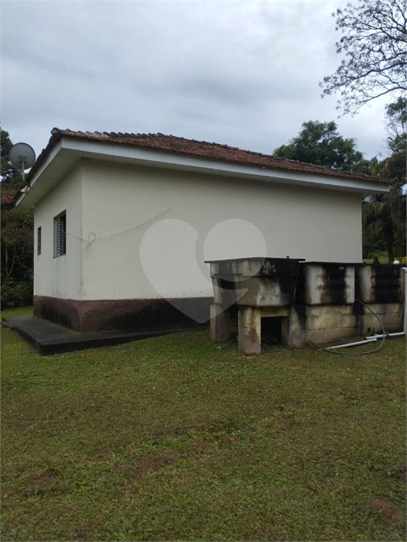 Chácara à venda com 3 quartos, sendo 2 suítes,  no Centro (canguera), São Roque, SP