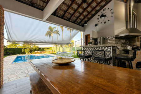 Casa à venda com 5 suítes no condomínio Parque Village Castelo, Itu - SP