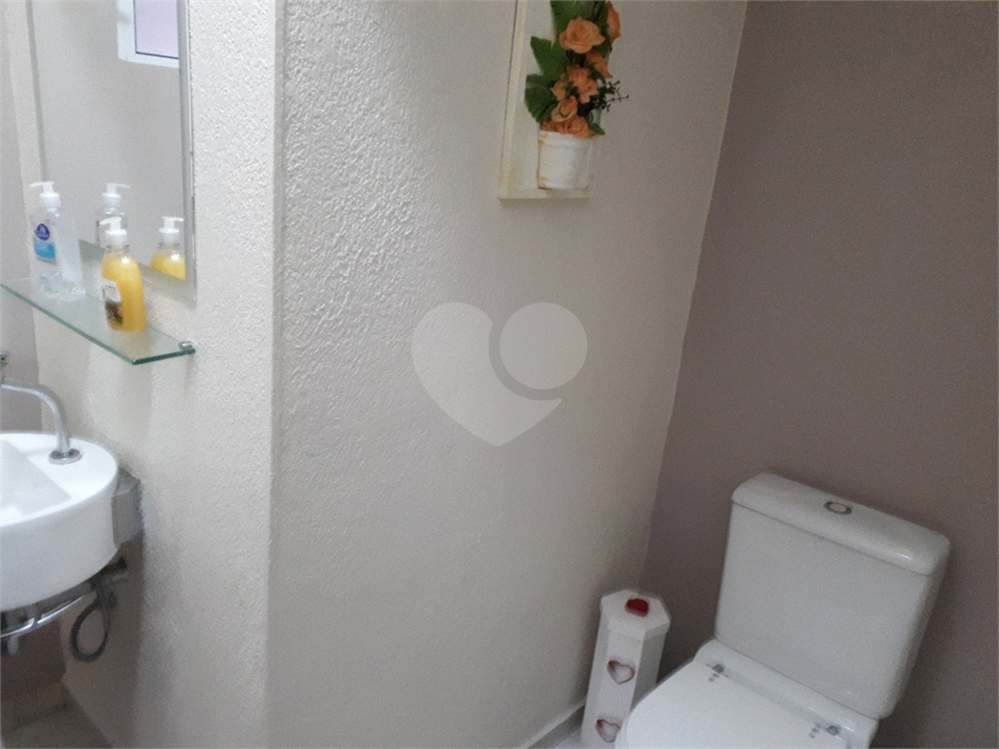 Casa à venda ou para alugar com 3 quartos, sendo 1 suíte, em Horto, São Paulo, SP
