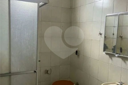 Sobrado à venda com 3 quartos, sendo 1 suíte, em Vila Matilde, São Paulo, SP