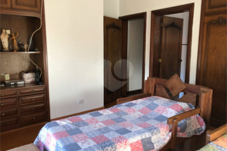 Casa à venda com 3 suítes em Fazenda Morumbi, São Paulo, SP