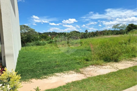 Terreno à venda com 1 suíte em Pinheirinho, Vinhedo, SP