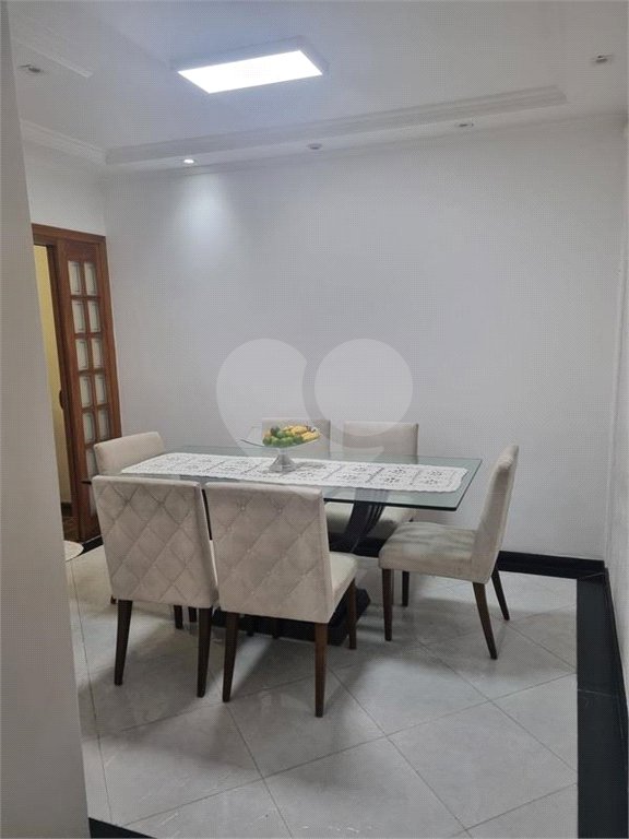 Sobrado à venda com 3 quartos, sendo 1 suíte,  em Vila Dom Pedro II, São Paulo, SP