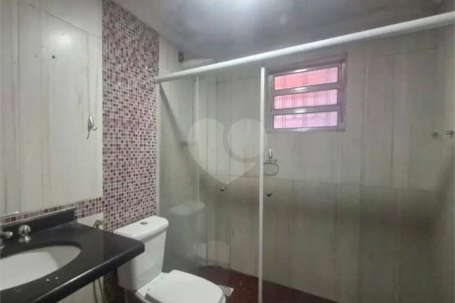 Sobrado à venda com 8 quartos em Vila Guarani, São Paulo, SP