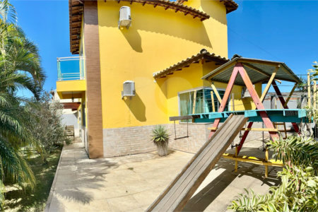 Casa à venda com 3 quartos, sendo 1 suíte,  em São José, Armação dos Búzios, RJ