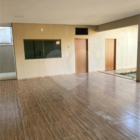 Casa à venda com 4 quartos, sendo 1 suíte,  em Jardim Europa, Dourados, MS