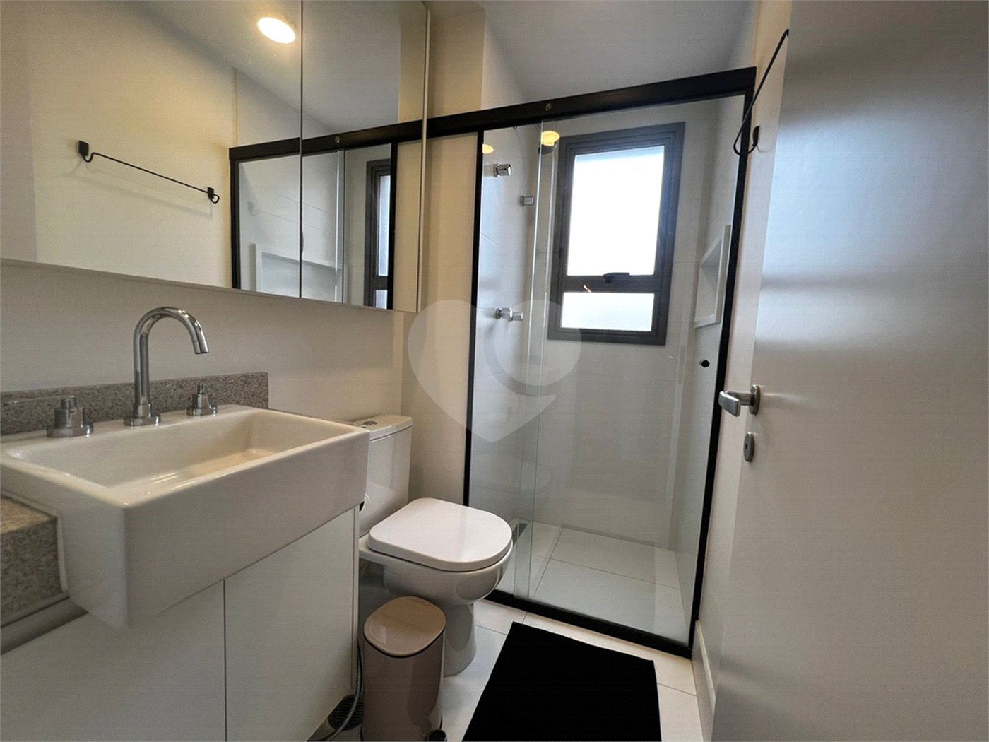 Apartamento à venda com 2 suítes em Indianópolis, São Paulo, SP