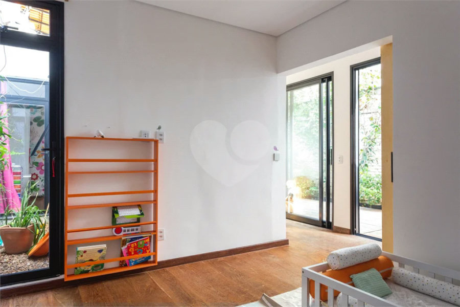 Casa Térrea à venda com 3 quartos, sendo 2 suítes, em Lapa, São Paulo, SP