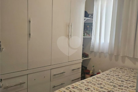 Casa à venda com 3 quartos, sendo 1 suíte, no condomínio Parque das Árvores, Sorocaba - SP