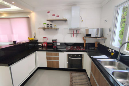 Casa à venda com 3 quartos, sendo 1 suíte,  em Horto Santo Antonio, Jundiaí, SP