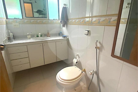 Sobrado à venda com 3 quartos, sendo 1 suíte,  em Chácara Santo Antônio (zona Sul), São Paulo, SP