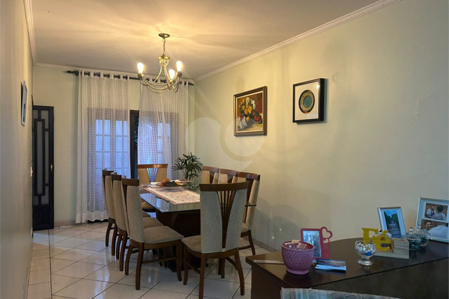 Sobrado à venda com 3 quartos, sendo 1 suíte,  em Tremembé, São Paulo, SP