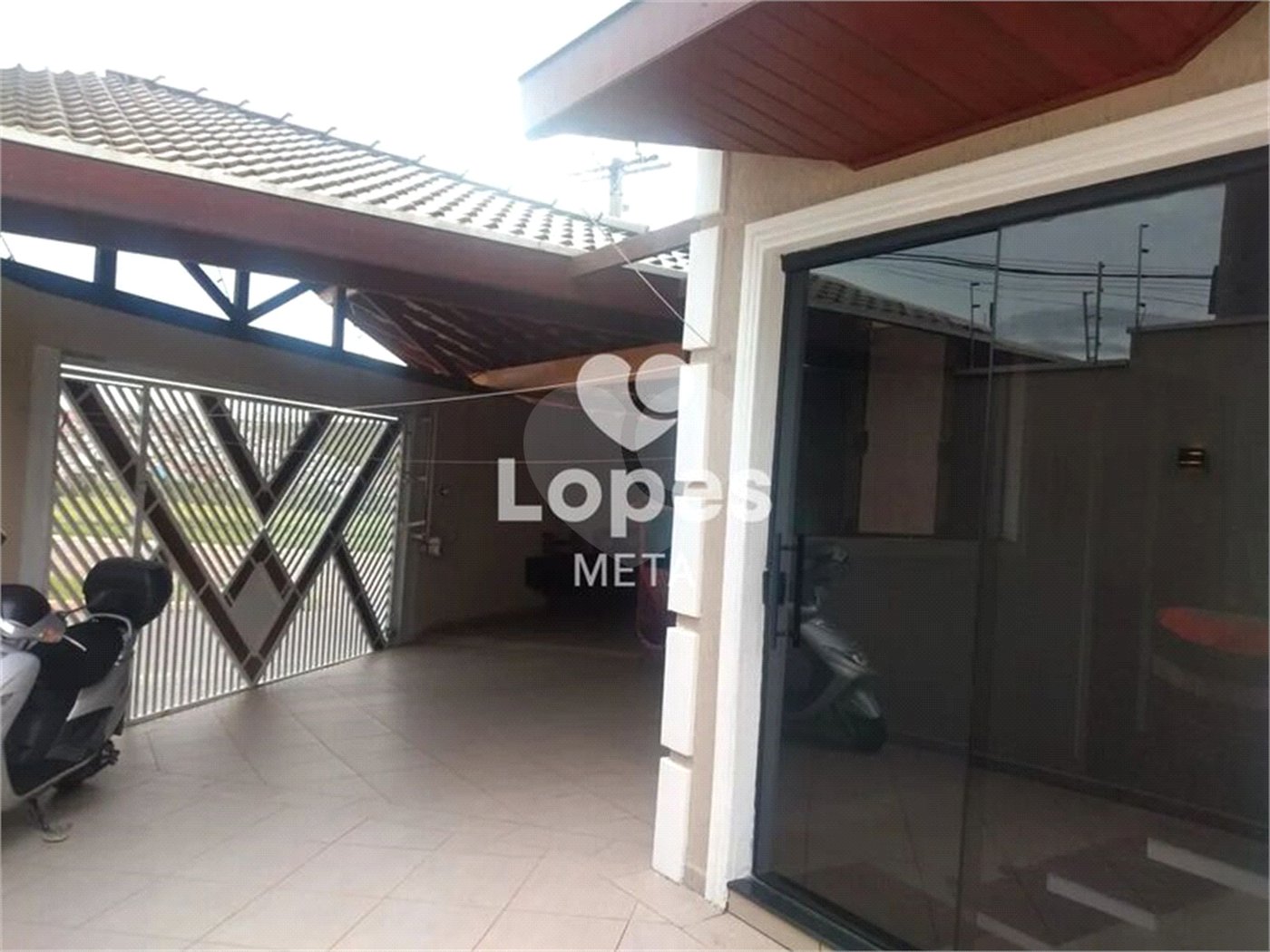 Casa à venda com 3 quartos, sendo 2 suítes, em Jardim Santa Júlia, São José dos Campos, SP