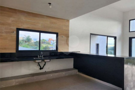 Casa à venda com 3 suítes no condomínio Residencial Jardim Primavera Louveira, Louveira - SP