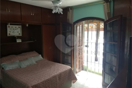 Casa à venda com 3 quartos, sendo 1 suíte, em Vila Galvão, Guarulhos, SP
