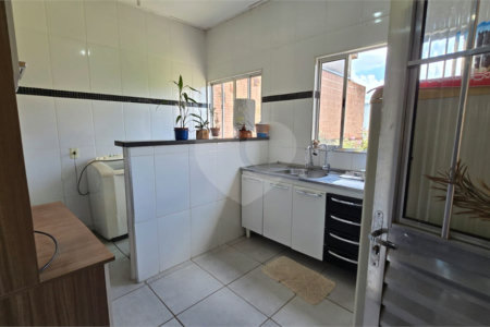 Casa à venda com 2 quartos, em Parque Dos Timburis, São Carlos, SP