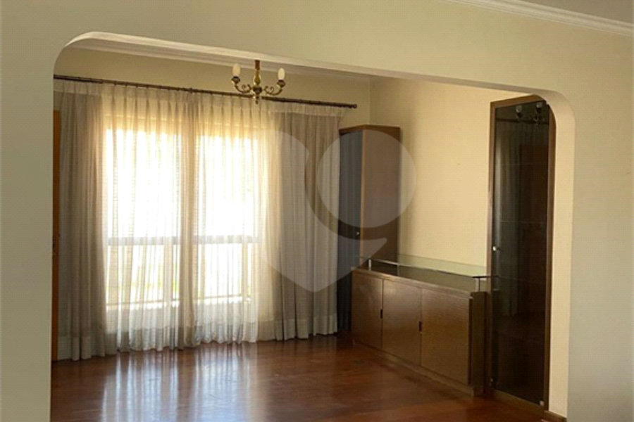 Apartamento à venda com 3 quartos, sendo 1 suíte, em Vila Clementino, São Paulo, SP
