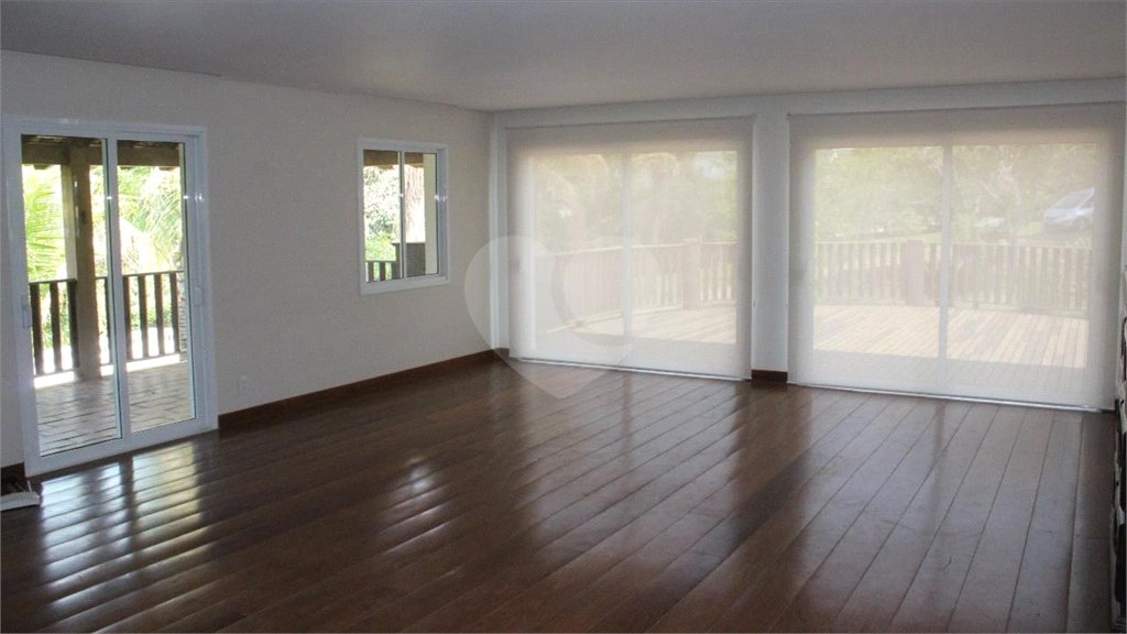 Casa para alugar com 4 suítes no condomínio Vinhas da Vista Alegre - Lado Café, Vinhedo - SP