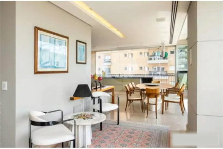 Apartamento à venda com 4 suítes em Moema, São Paulo, SP