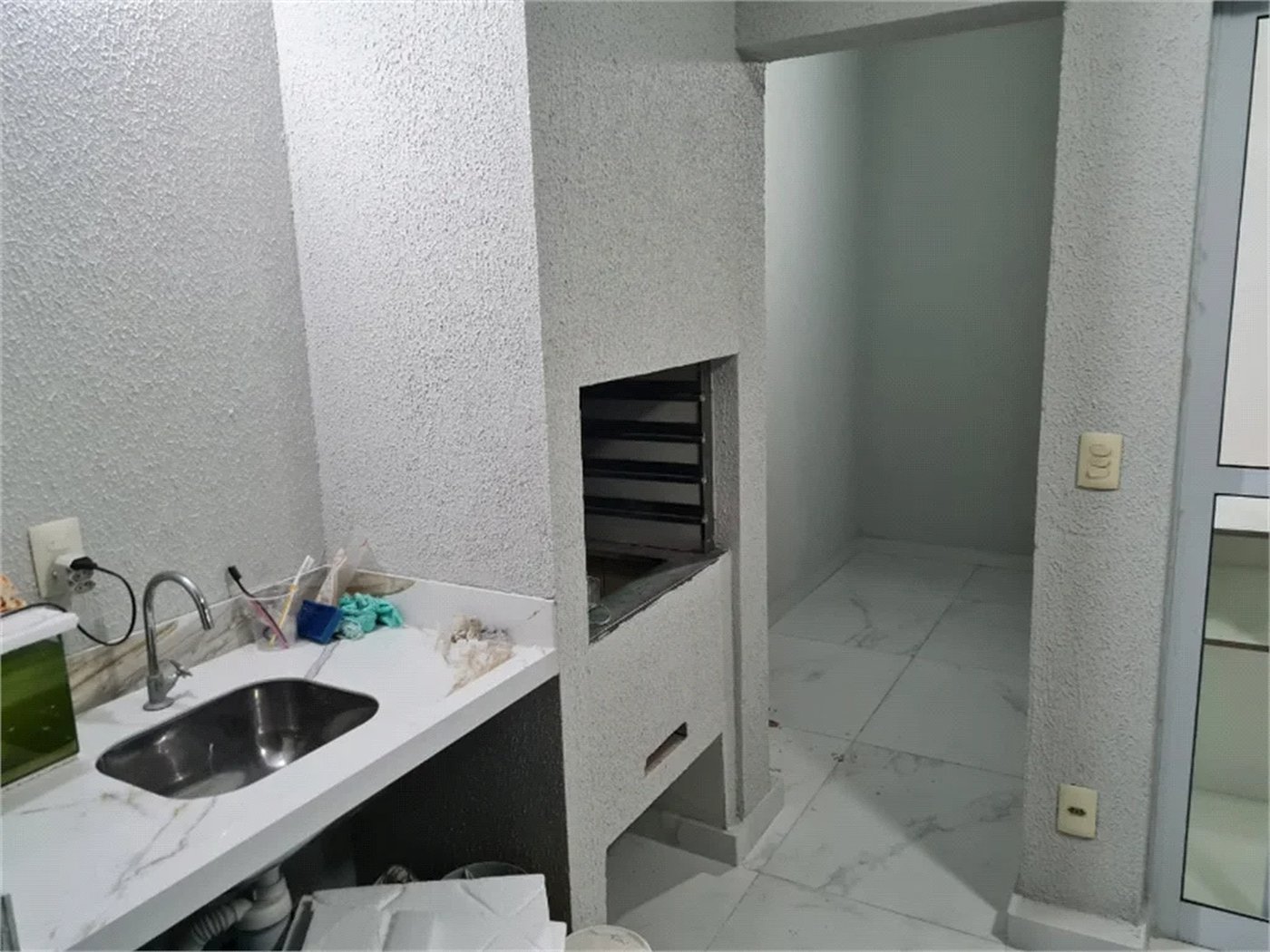 Apartamento à venda com 3 quartos, sendo 2 suítes, em Parque Reboucas, São Paulo, SP