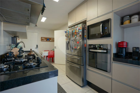 Apartamento à venda com 4 quartos, sendo 2 suítes, em Santo Amaro, São Paulo, SP