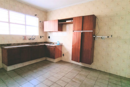 Casa à venda ou para alugar com 4 quartos, sendo 1 suíte, em Jardim Santa Rosália, Sorocaba, SP