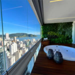 Apartamento com 1 quarto com hidromassagem e vista para o mar à venda em Aparecida - SP