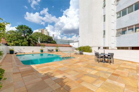 Apartamento à venda com 2 quartos, sendo 1 suíte, em Alto da Boa Vista, São Paulo, SP