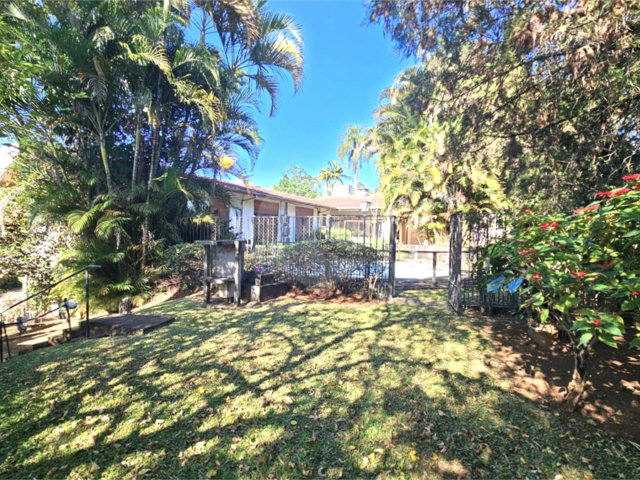 Casa à venda com 4 suítes no condomínio Chácara Cordeiro, São Paulo - SP