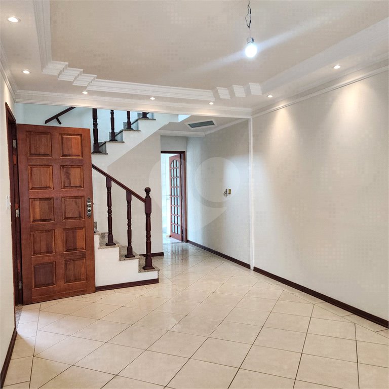 Sobrado à venda com 4 quartos, sendo 3 suítes, em Jaçanã, São Paulo, SP