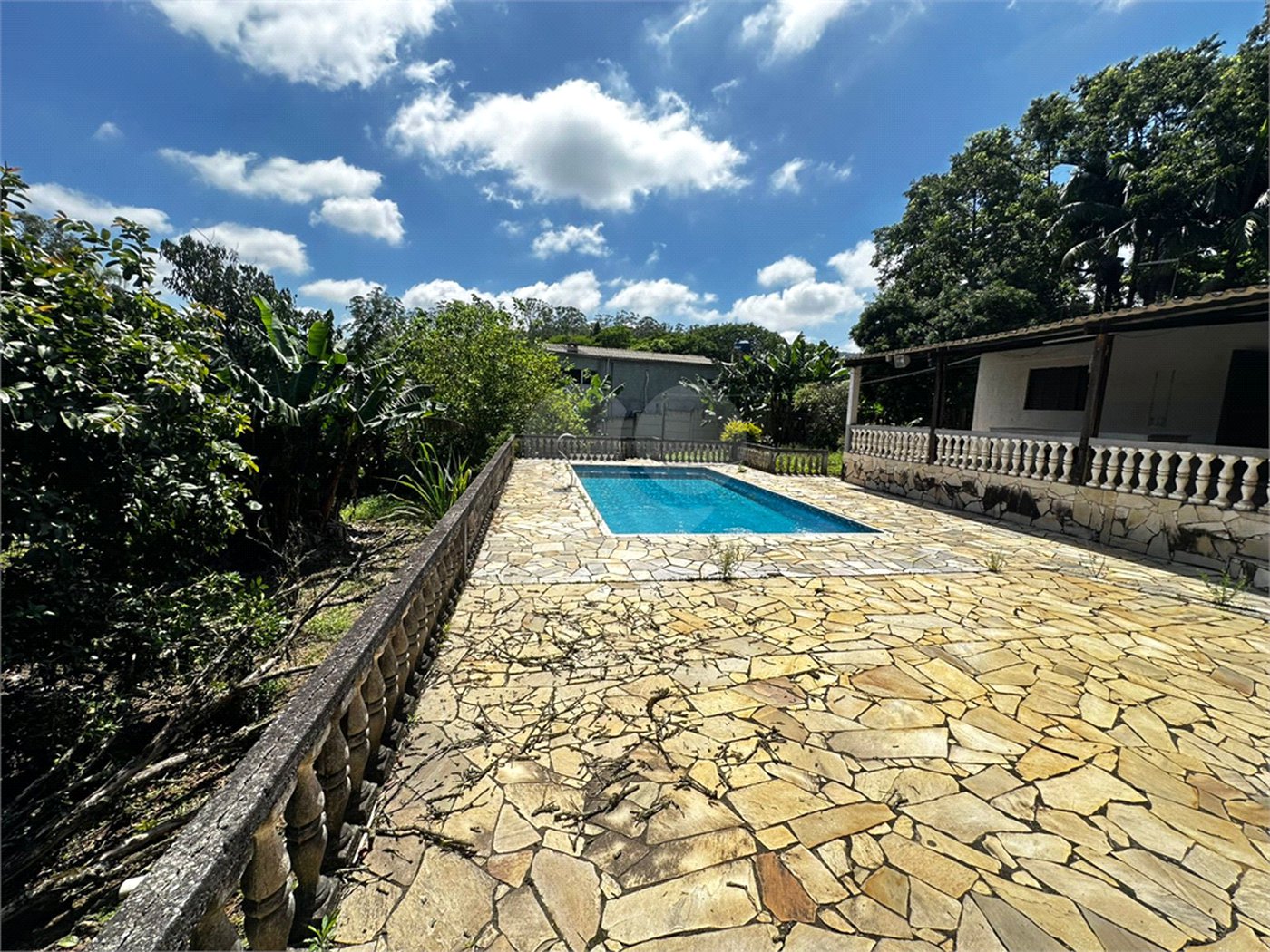 Chácara à venda com 3 quartos em Chácara Sete Cruzes, Suzano, SP