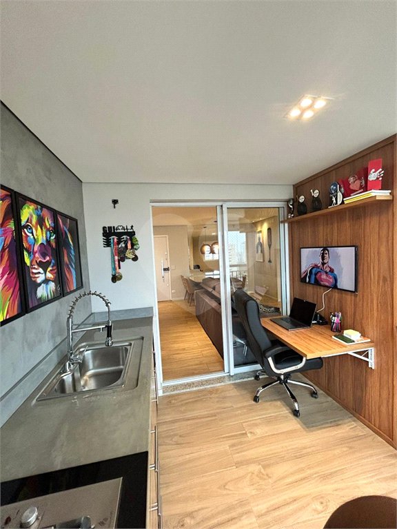 Apartamento à venda com 2 quartos, sendo 1 suíte, em Parque Reboucas, São Paulo, SP