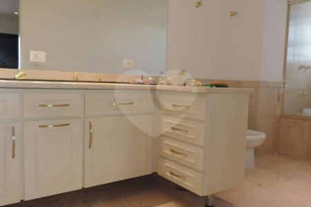 Apartamento à venda com 3 suítes em Jardim Marajoara, São Paulo, SP