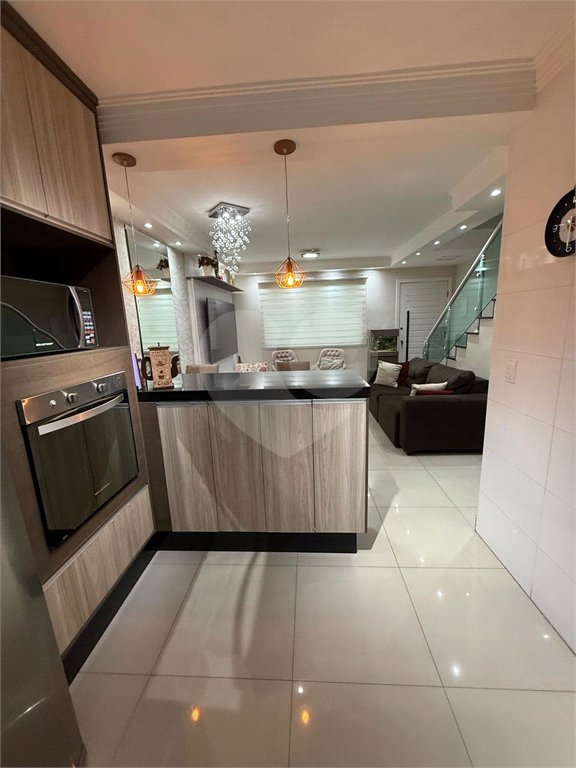 Casa à venda com 3 quartos, sendo 1 suíte, no condomínio Praça Leão, São Paulo - SP