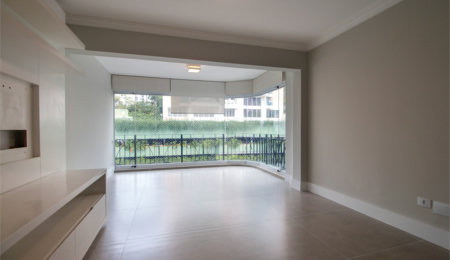 Apartamento à venda com 3 quartos, sendo 1 suíte, em Panamby, São Paulo, SP