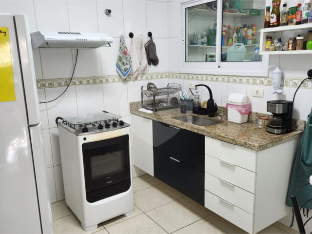 Sobrado à venda com 3 quartos, sendo 2 suítes,  em Vila Gustavo, São Paulo, SP