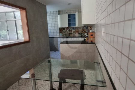 Casa de Vila à venda com 3 quartos, sendo 2 suítes,  em Tijuca, Rio de Janeiro, RJ