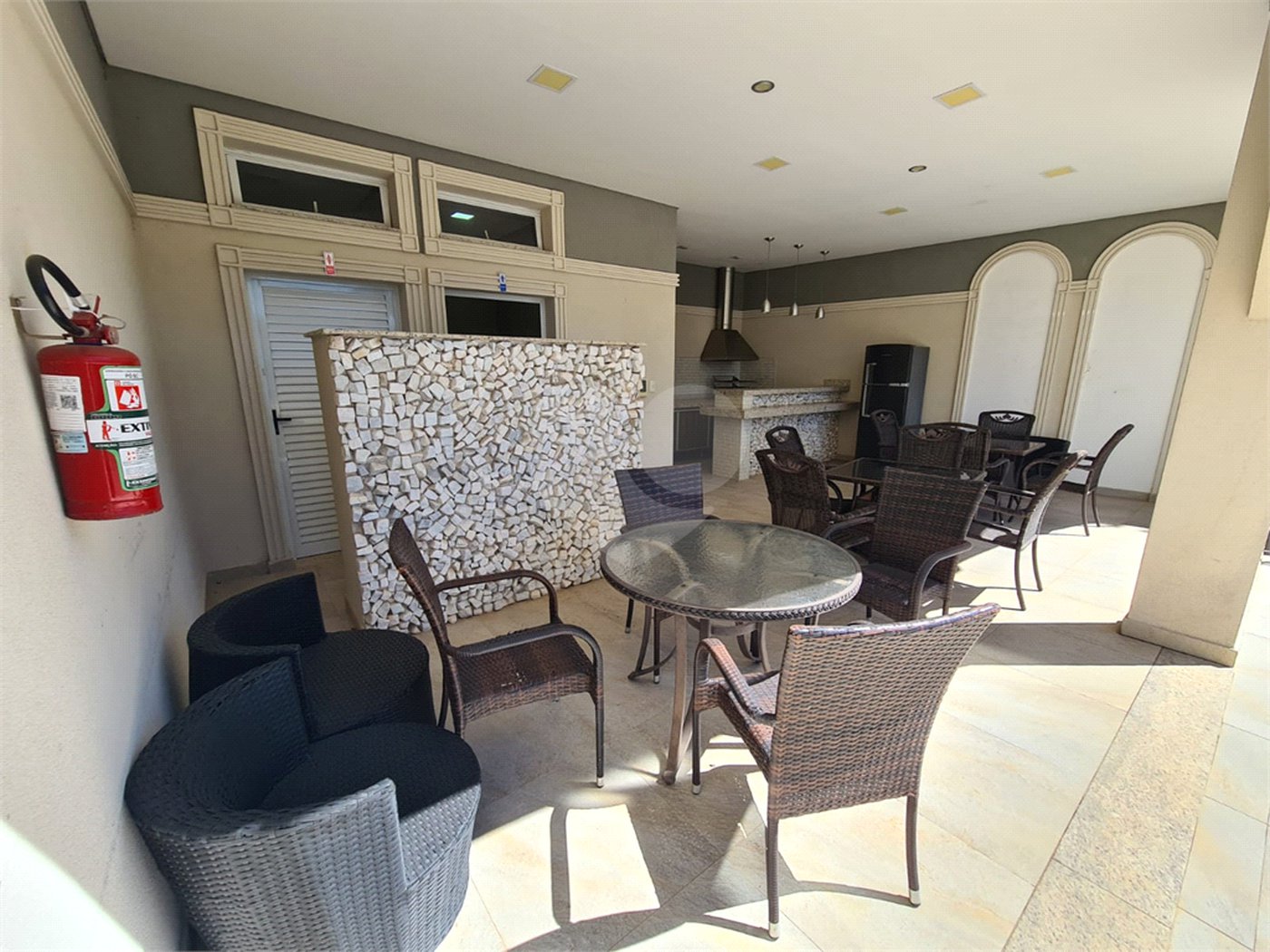 Apartamento à venda com 3 quartos, sendo 1 suíte, em Pinheirinho, Vinhedo, SP