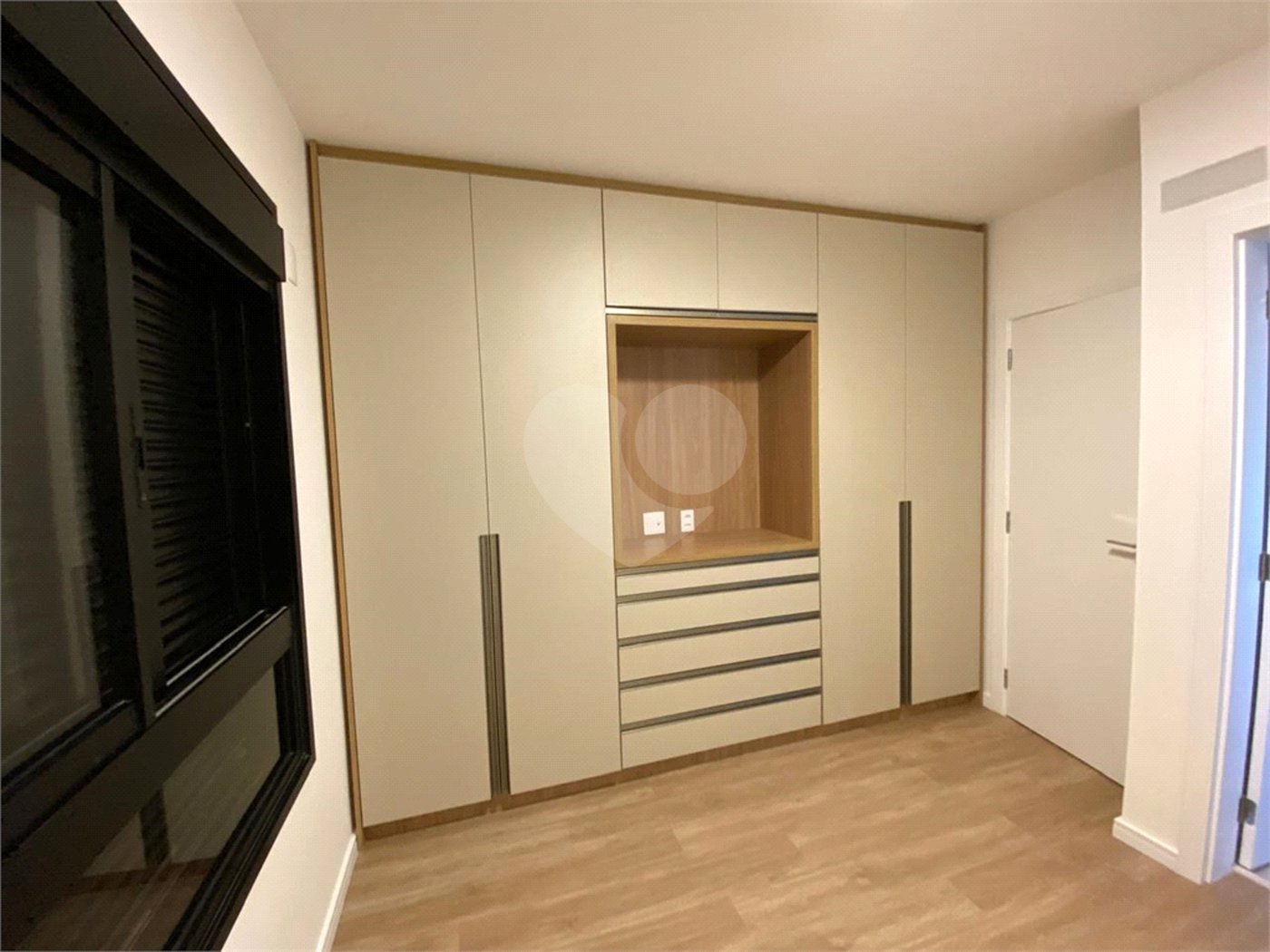 Apartamento à venda com 2 suítes em Vila Mariana, São Paulo, SP