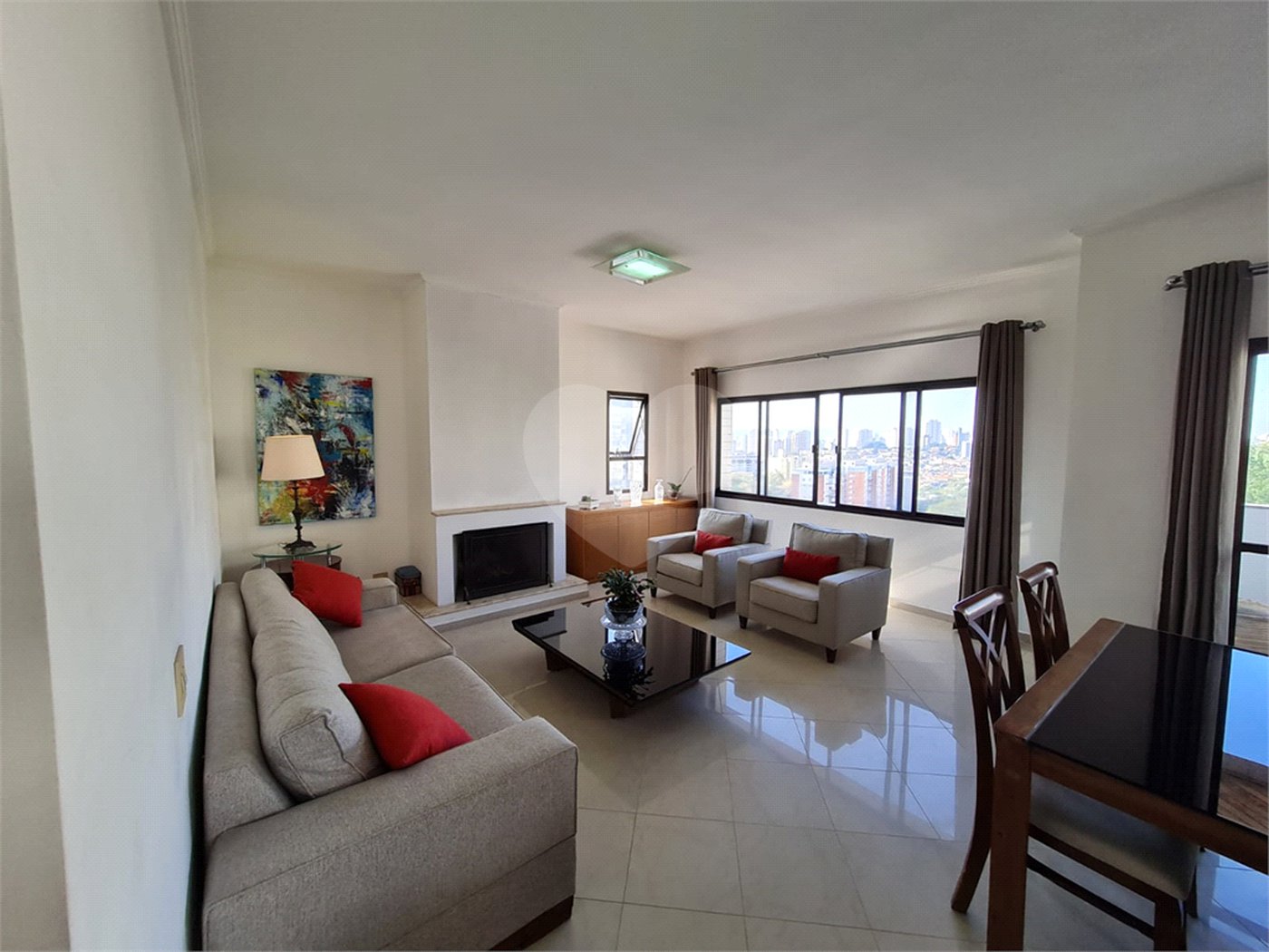 Apartamento à venda com 4 quartos, sendo 1 suíte,  em Vila Ipojuca, São Paulo, SP