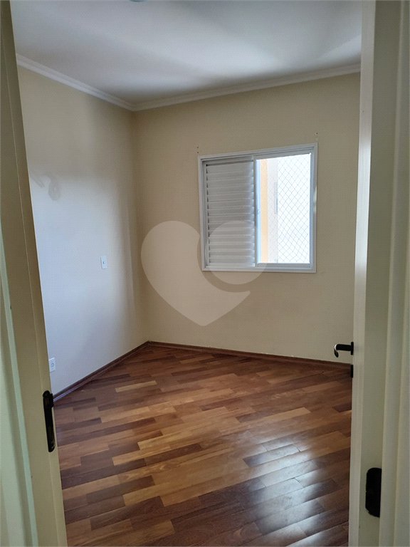Apartamento à venda com 2 quartos em Vila Paulista, Taubaté, SP