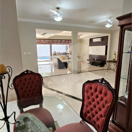 Casa à venda com 5 suítes no condomínio Alphagarden, Cuiabá - MT