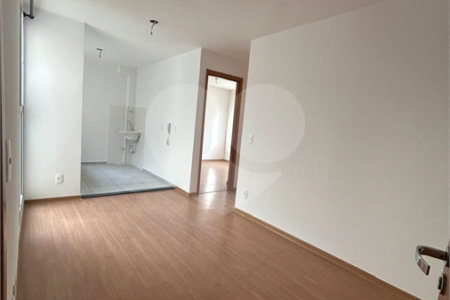 Apartamento para alugar com 2 quartos em Botujuru, Mogi das Cruzes, SP