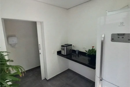 Apartamento à venda com 3 quartos, sendo 1 suíte,  em Vila Andrade, São Paulo, SP