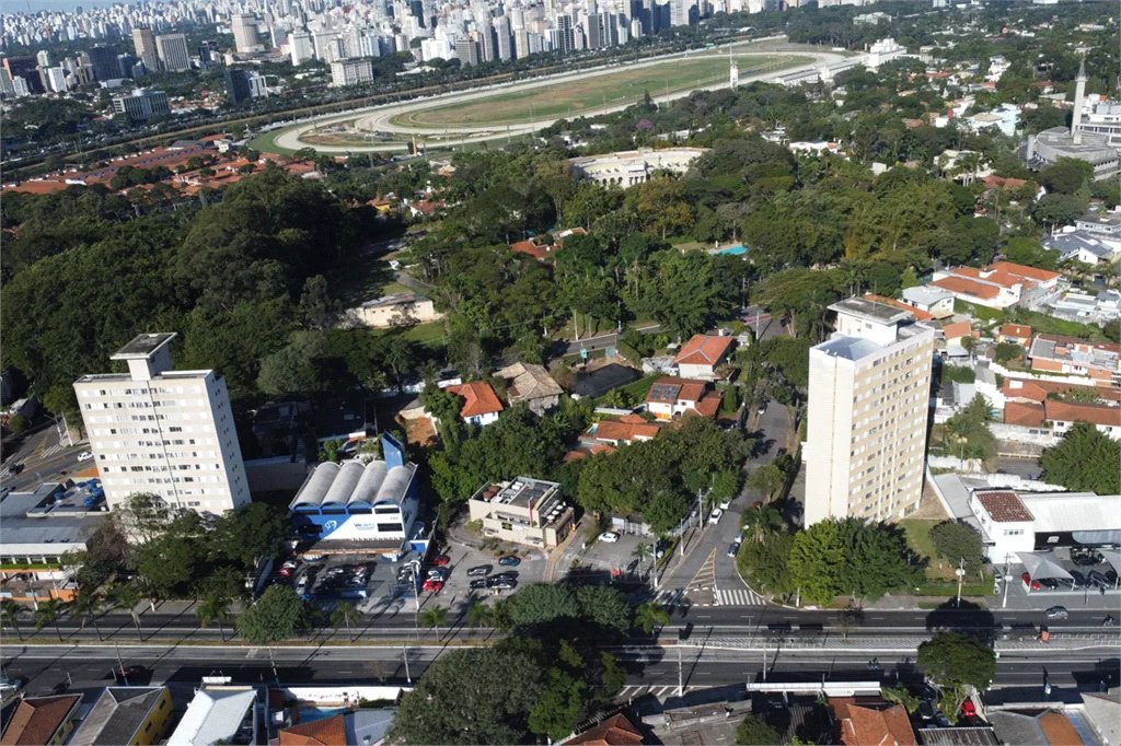 Casa à venda ou para alugar com 3 quartos, sendo 1 suíte, em Butantã, São Paulo, SP