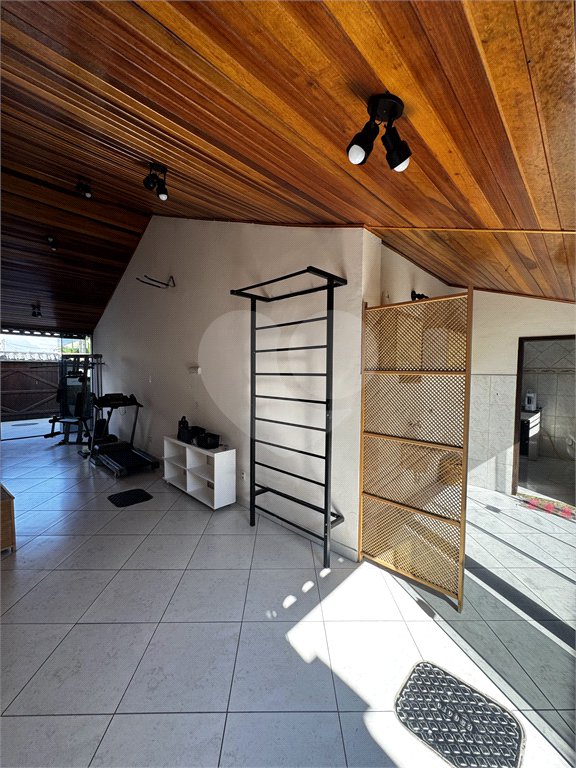 Casa à venda com 3 quartos, sendo 1 suíte, no condomínio Village da Posse, Rio de Janeiro - RJ
