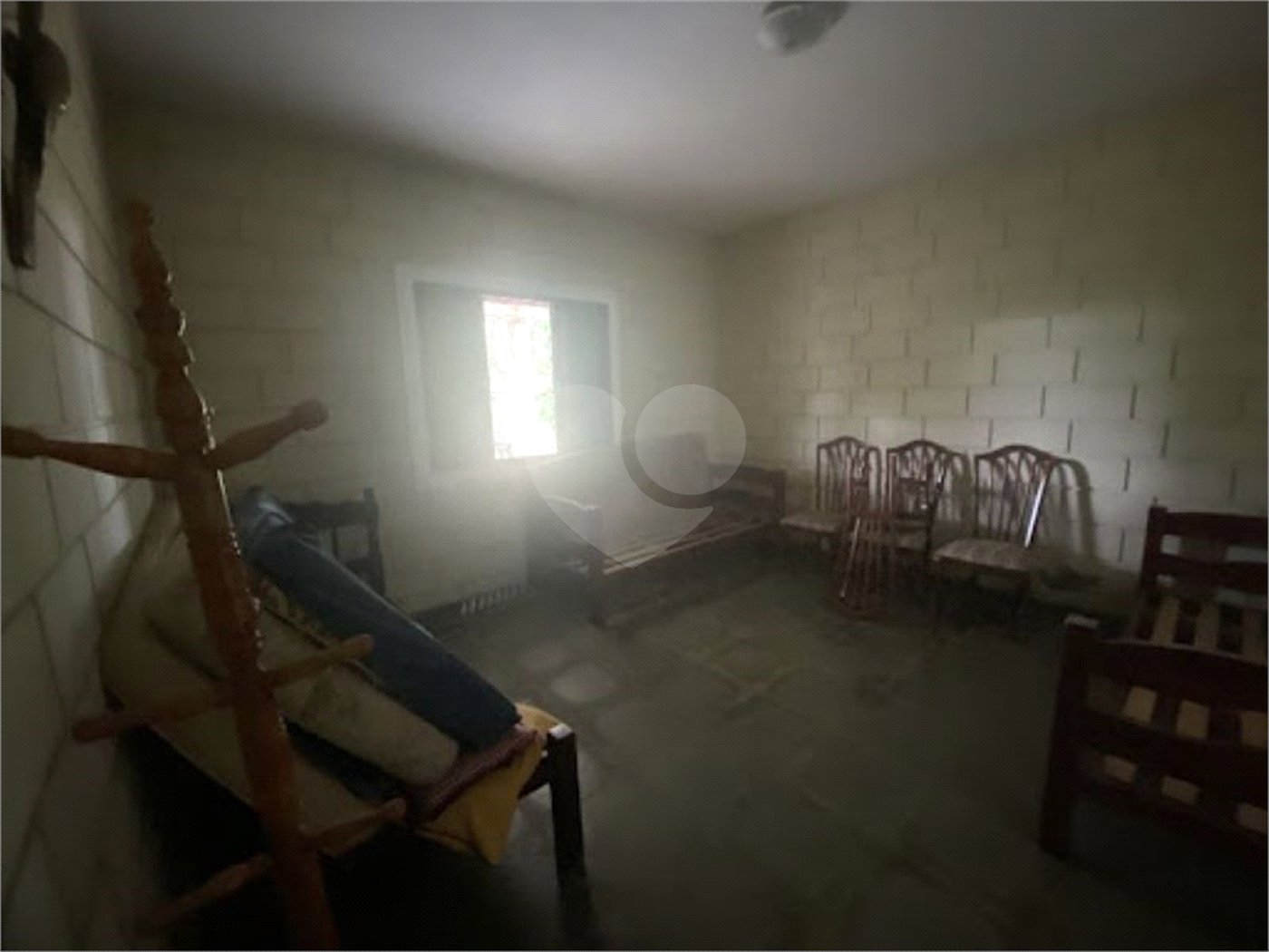 Sítio à venda com 4 quartos, sendo 1 suíte, no Centro, Elias Fausto, SP