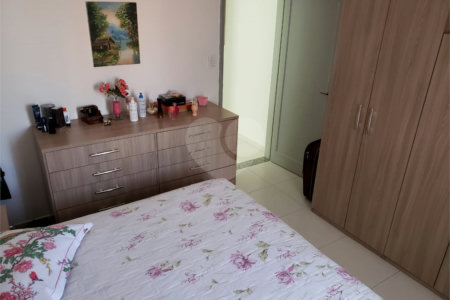 Sobrado à venda com 2 quartos em Vila Paulicéia, São Paulo, SP